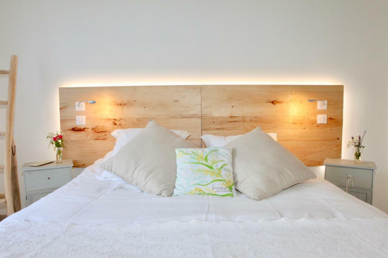 Bed and Breakfast Le Relais Des Anges Mercuès Esterno foto